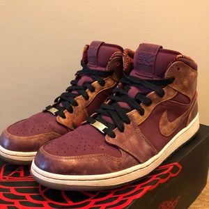 Jordan 1 Mid BHM (2014)